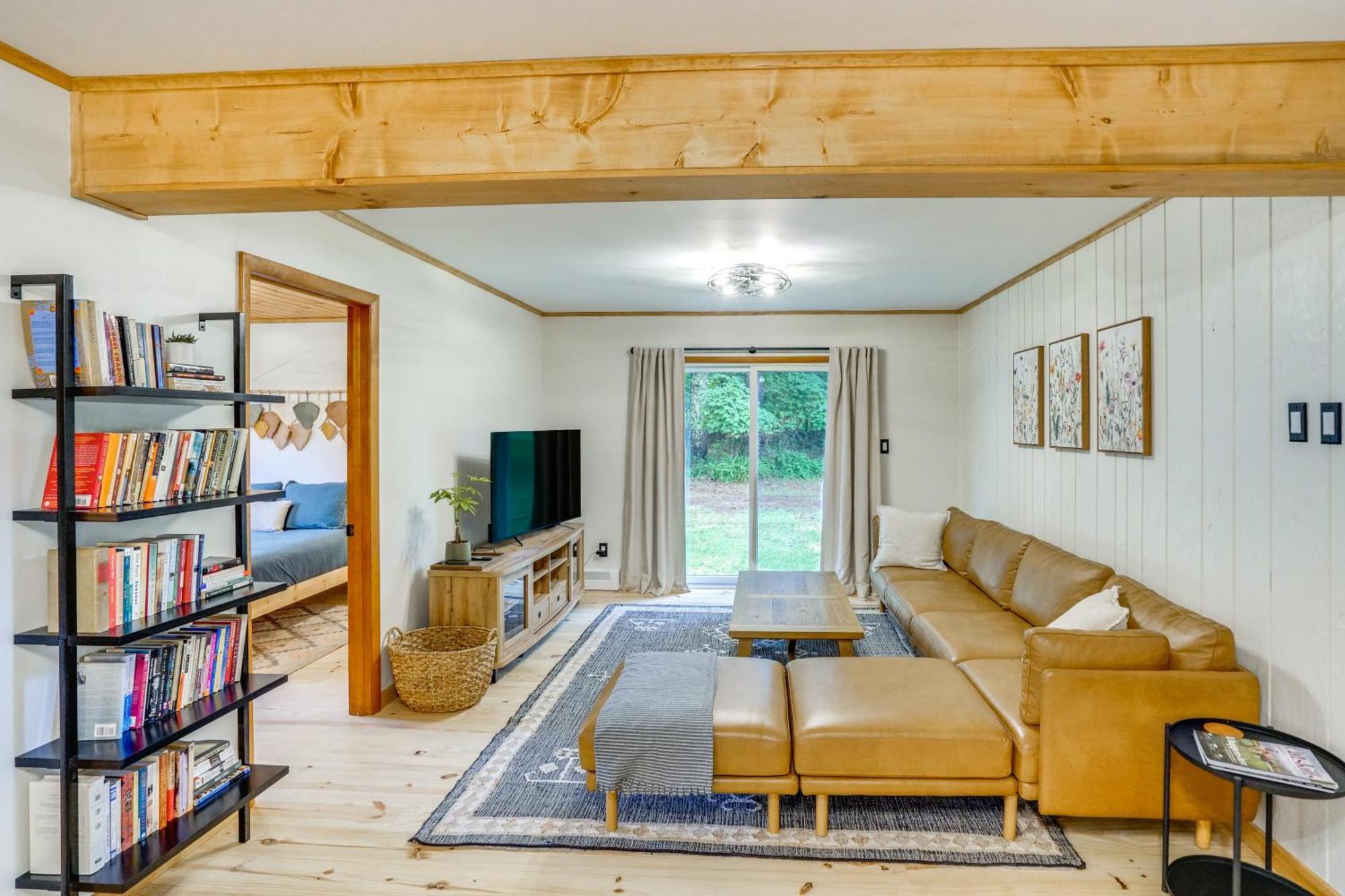 Villa Stylish Catskills Retreat Year-Round Adventure! Round Top Exterior foto